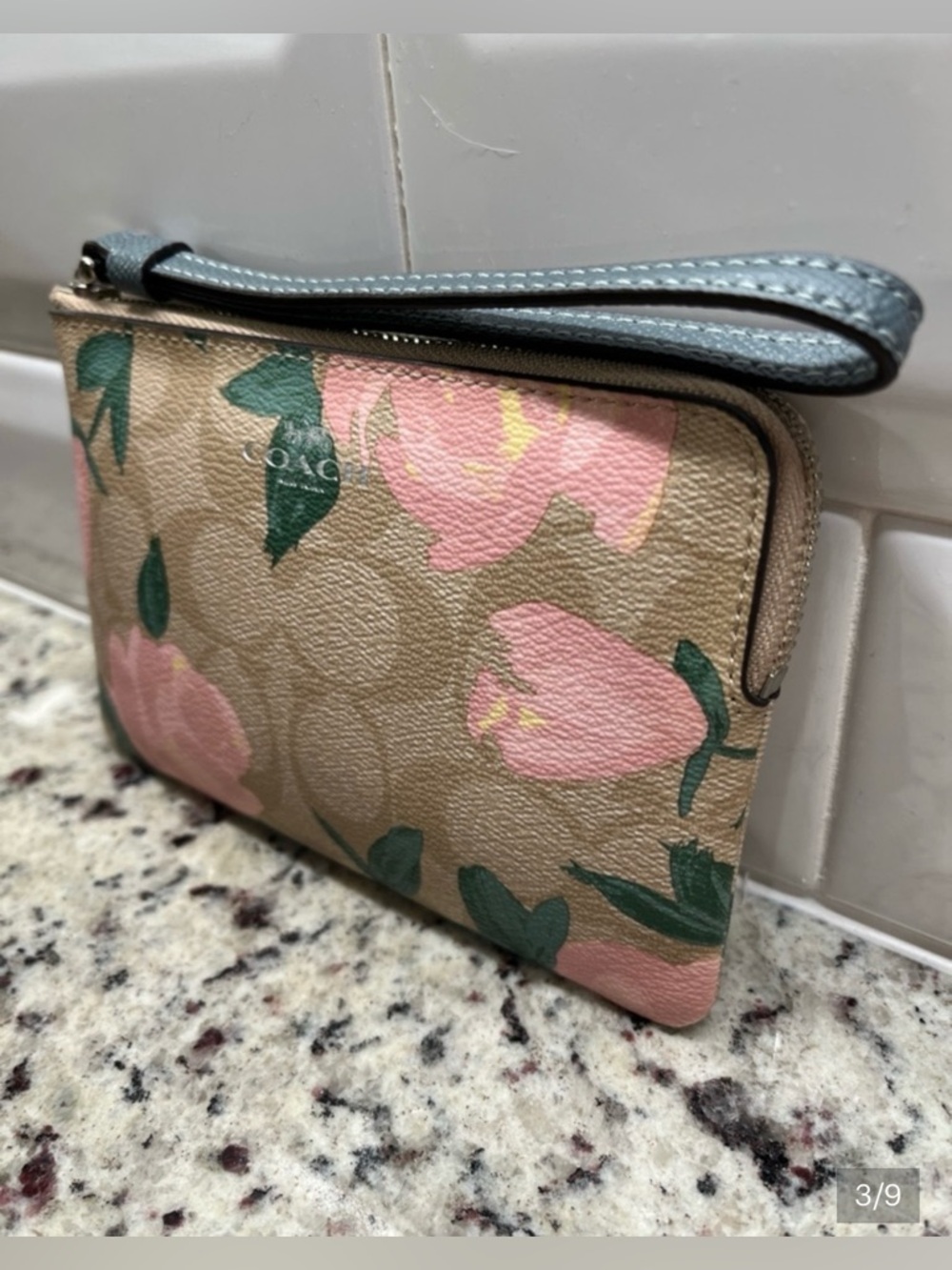 Coach Cameo Rose Print Wristlet NWOT - Picture 2 of 8